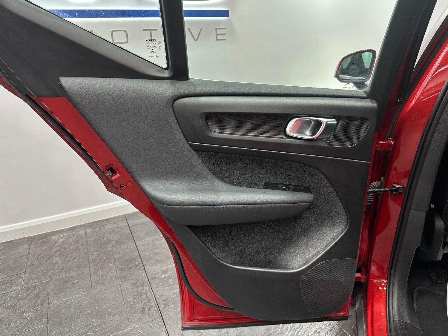 Used Volvo XC40 2021 for sale - 76012501: Photo 64