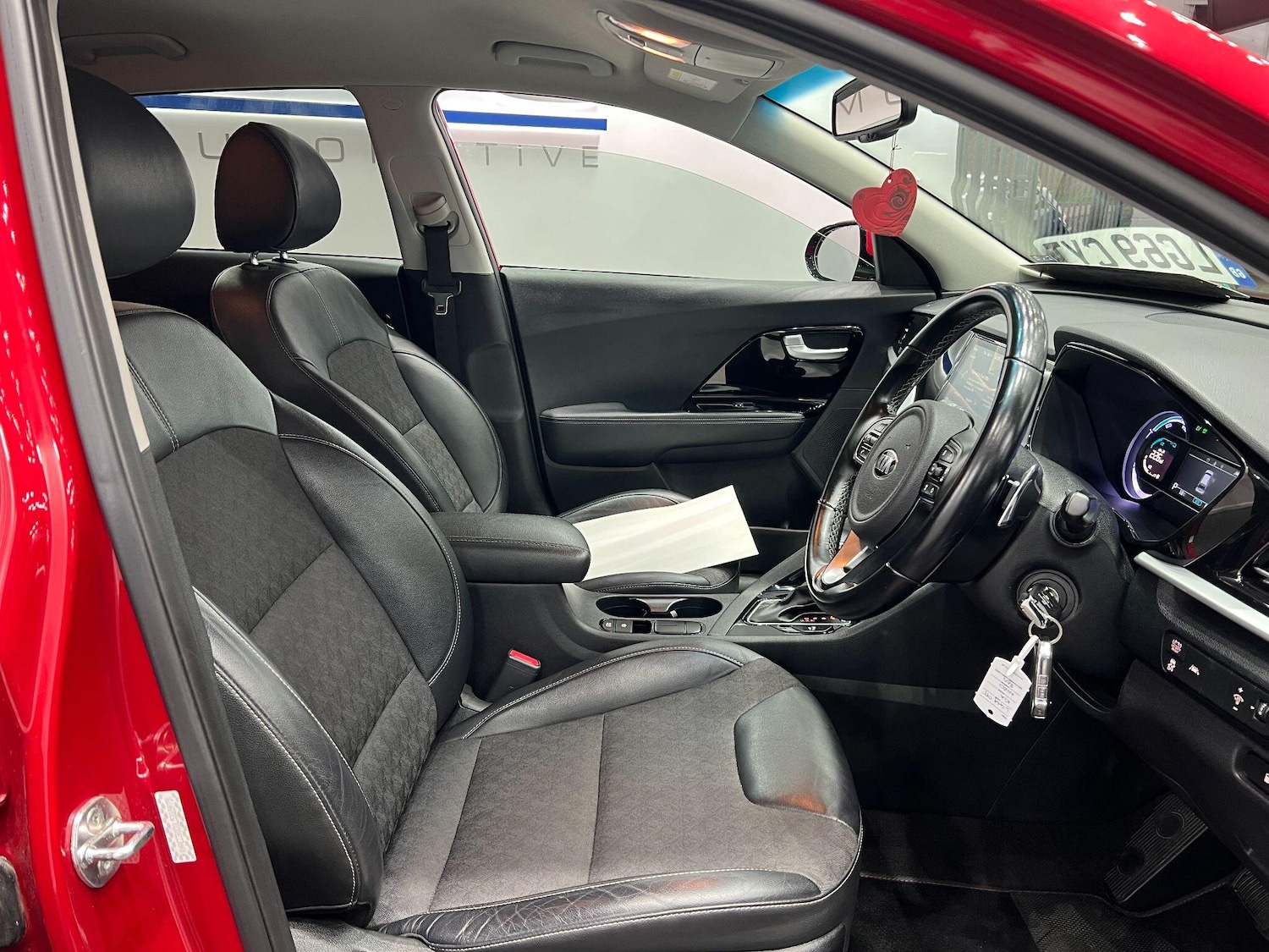 Used Kia Niro 2019 for sale - 76498520: Photo 3