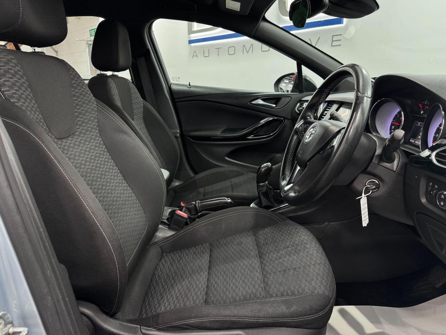 Used Vauxhall Astra 2016 for sale - 77737115: Photo 24