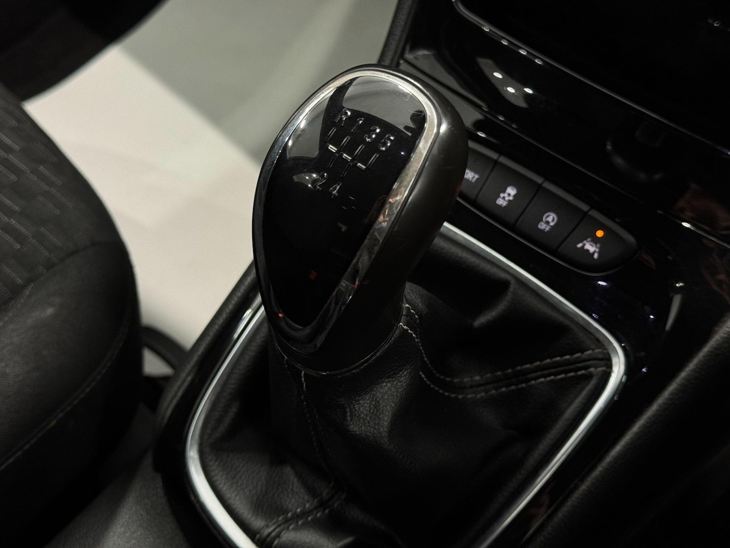 Used Vauxhall Astra 2016 for sale - 77737115: Photo 35