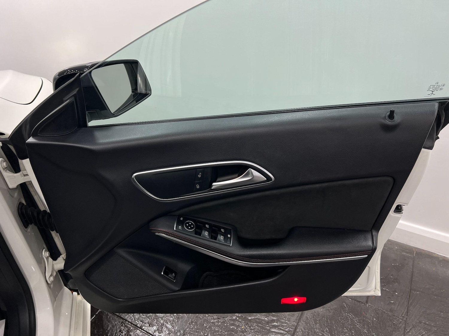 Used Mercedes-Benz CLA 2016 for sale - 76137722: Photo 23