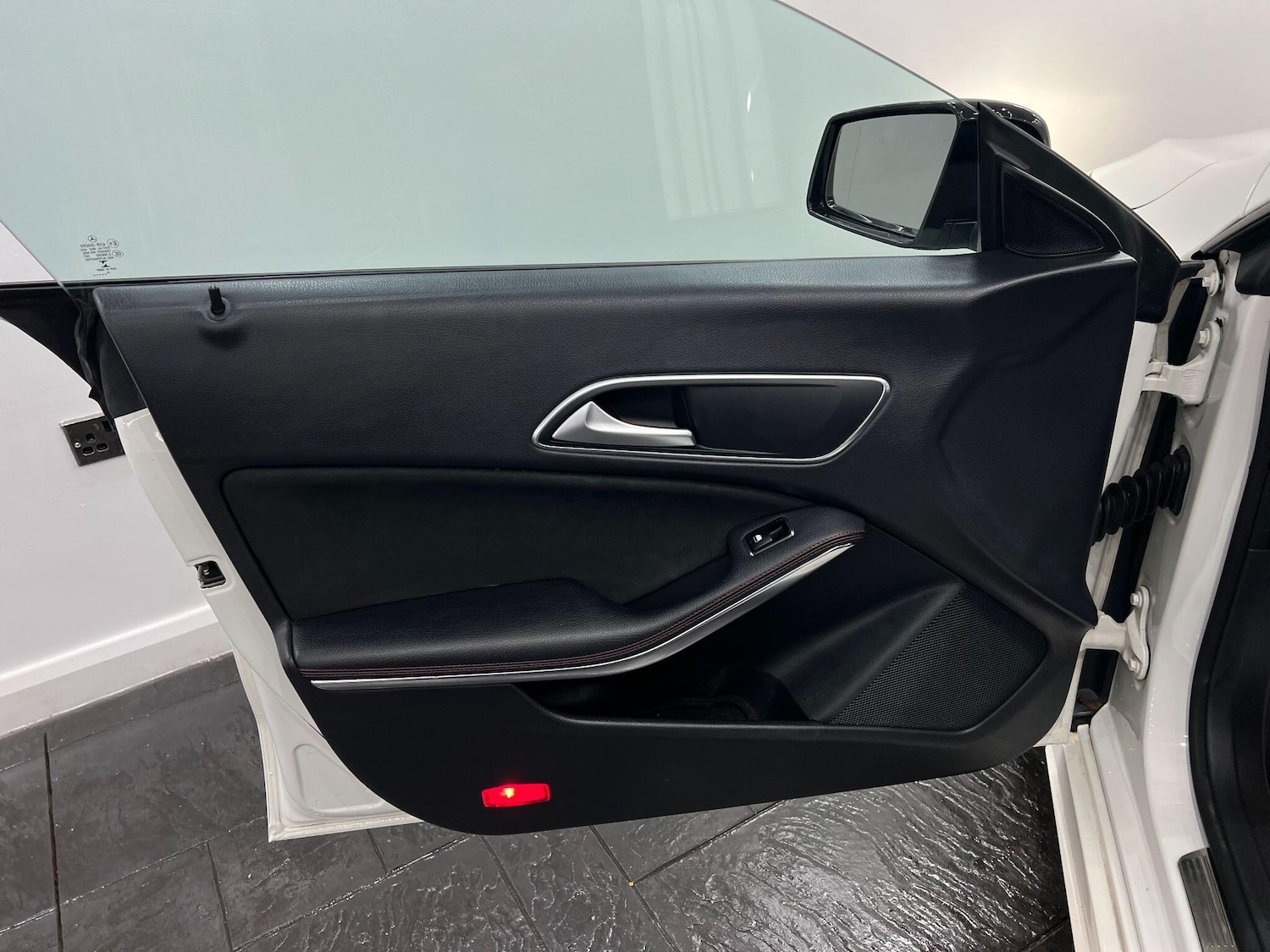 Used Mercedes-Benz CLA 2016 for sale - 76137722: Photo 46