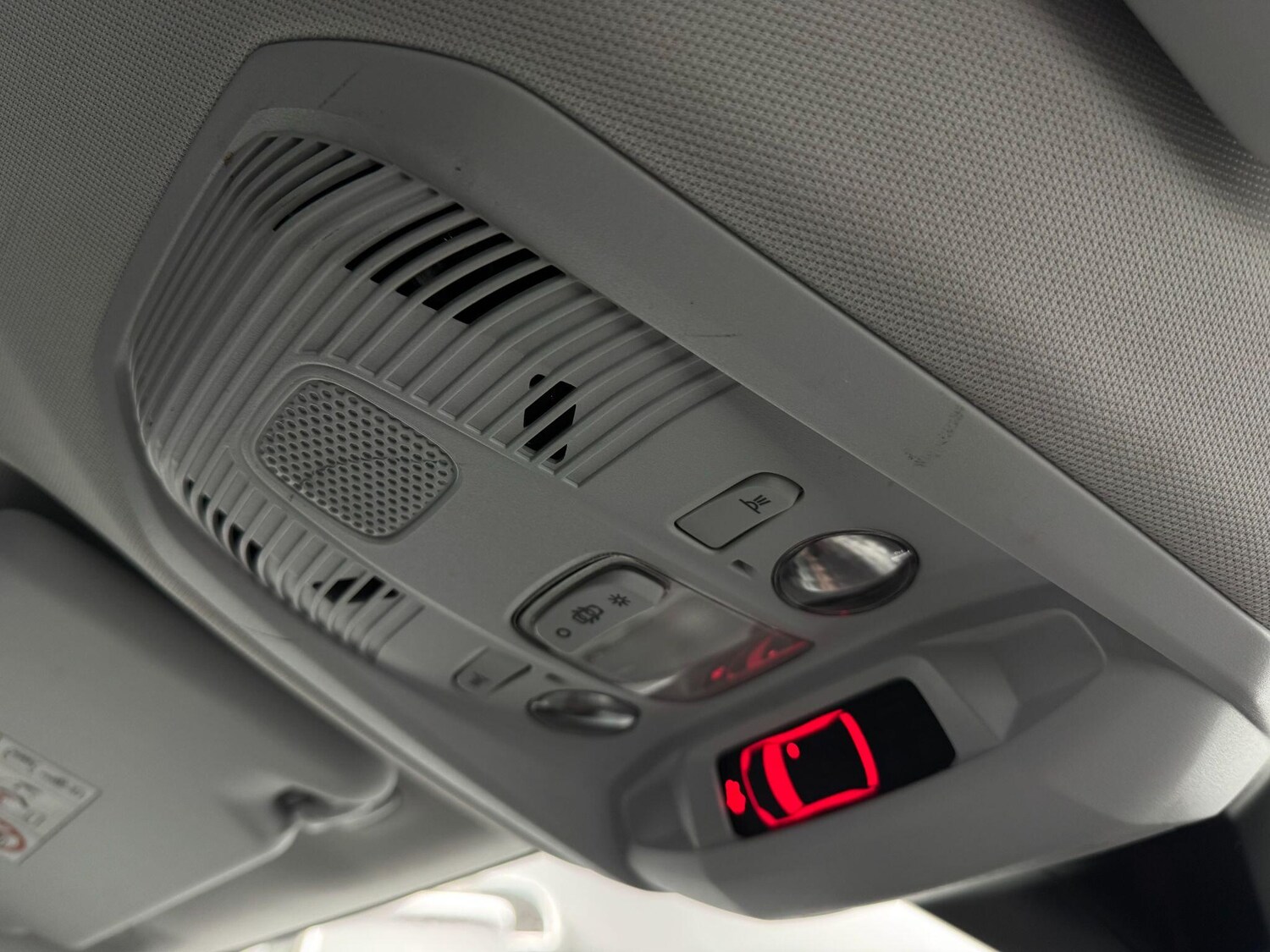 Used Peugeot 3008 2018 for sale - 77478706: Photo 28