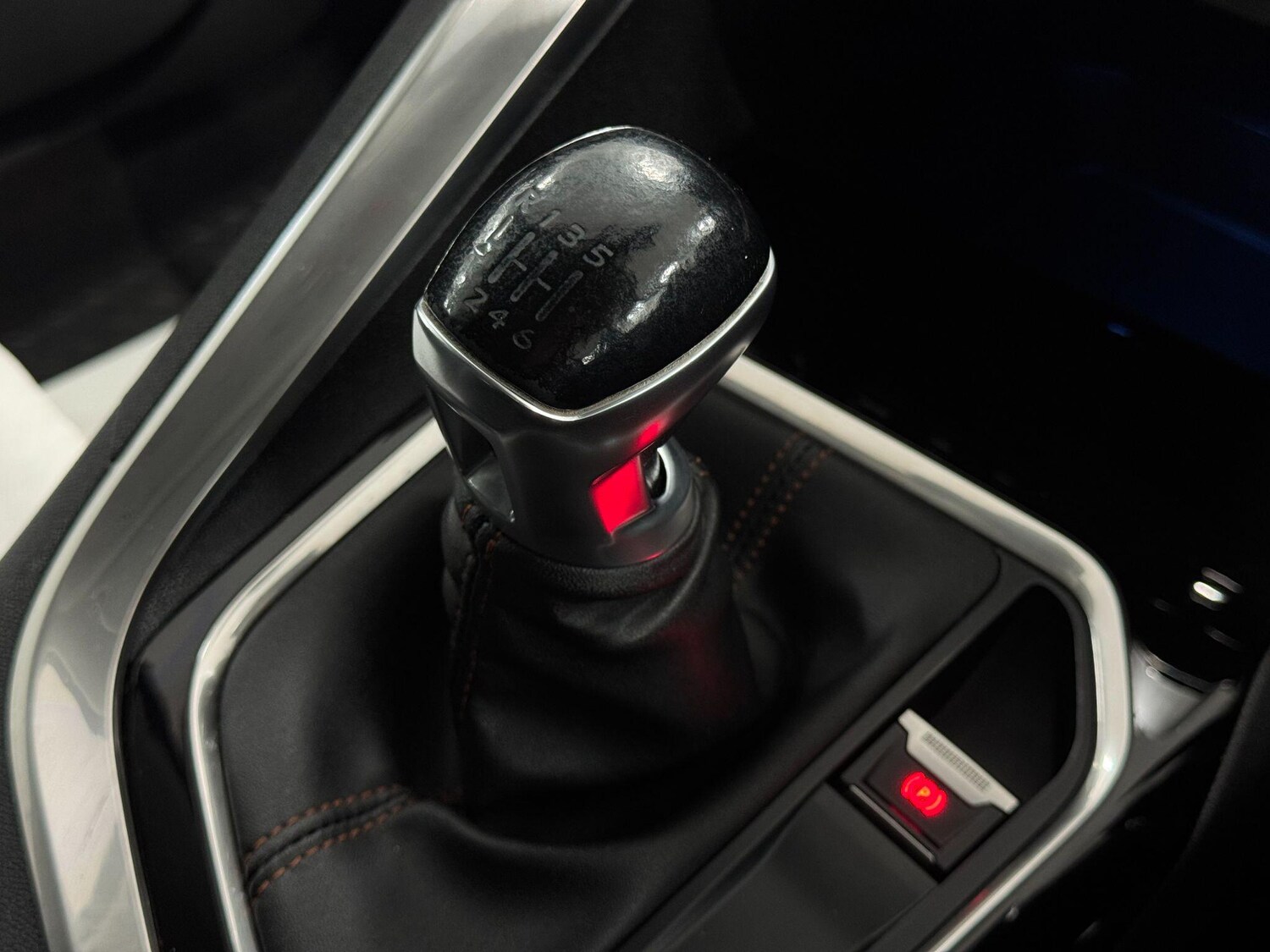 Used Peugeot 3008 2018 for sale - 77478706: Photo 39