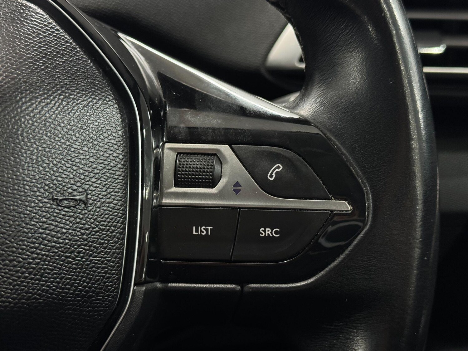 Used Peugeot 3008 2018 for sale - 77478706: Photo 46