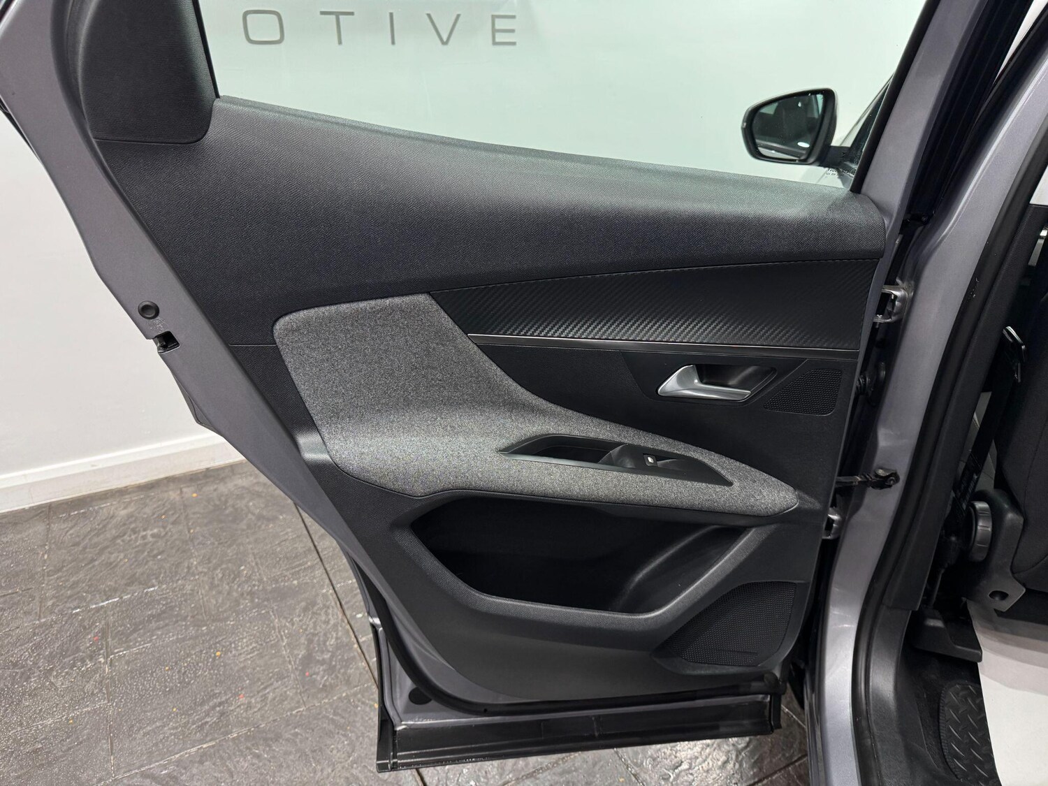 Used Peugeot 3008 2018 for sale - 77478706: Photo 56