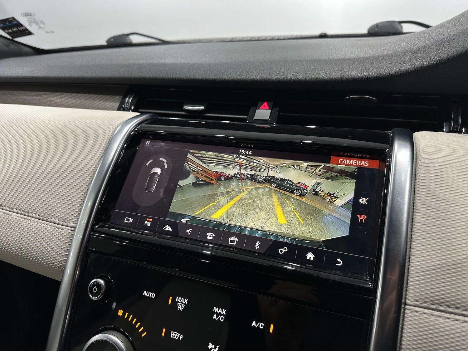 Used Land Rover Discovery Sport 2020 for sale - 76646276: Photo 44