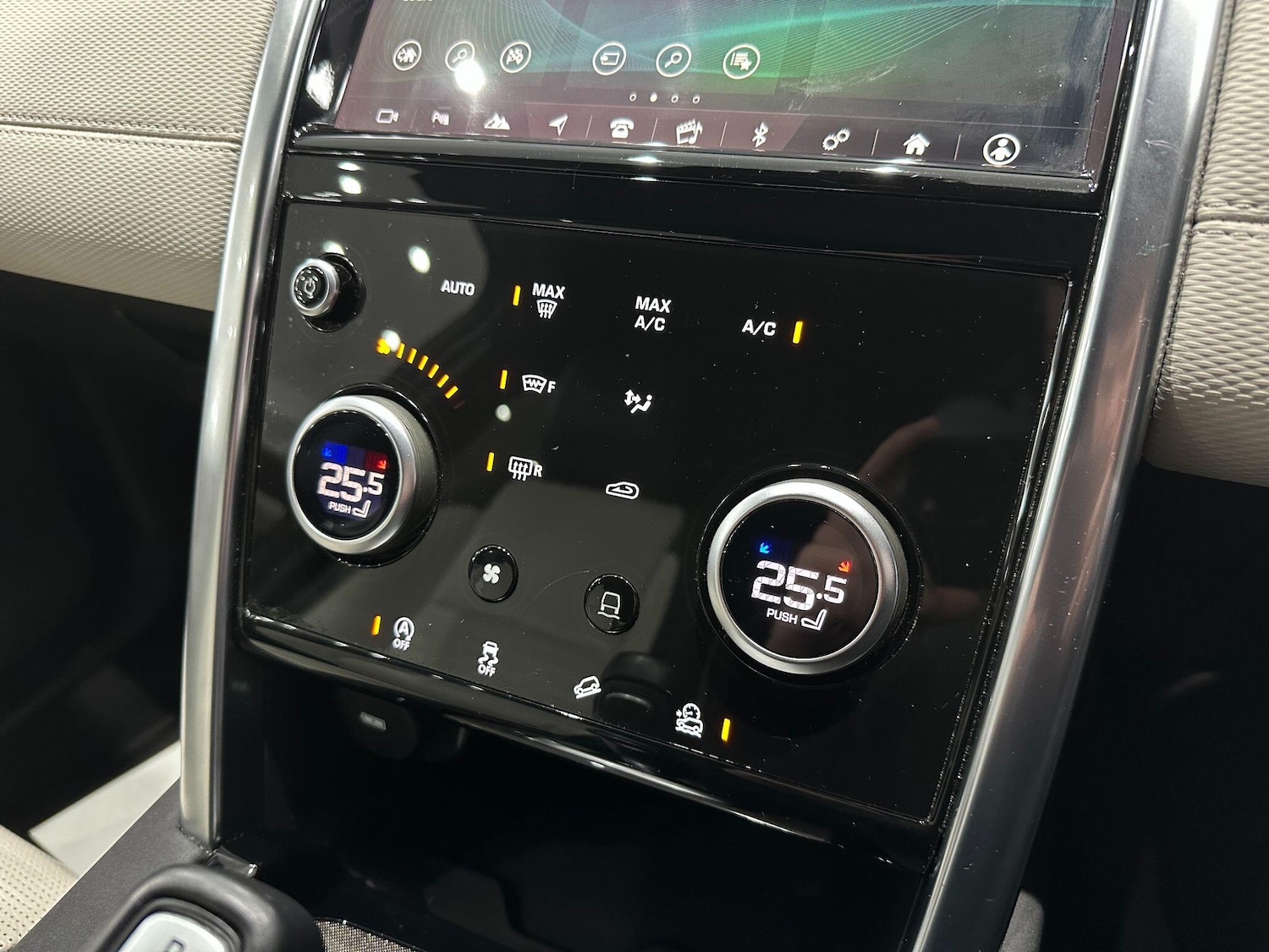 Used Land Rover Discovery Sport 2020 for sale - 76646276: Photo 47