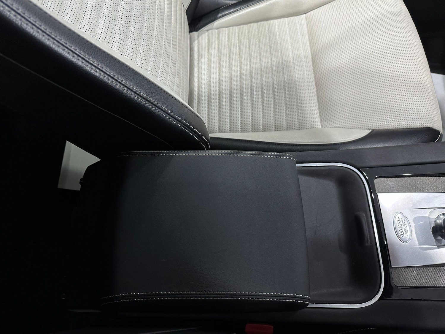 Used Land Rover Discovery Sport 2020 for sale - 76646276: Photo 50