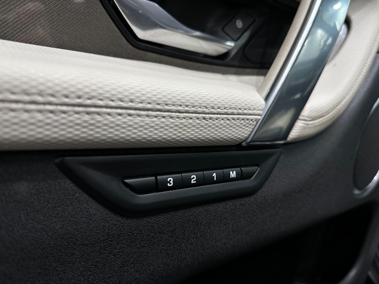 Used Land Rover Discovery Sport 2020 for sale - 76646276: Photo 59