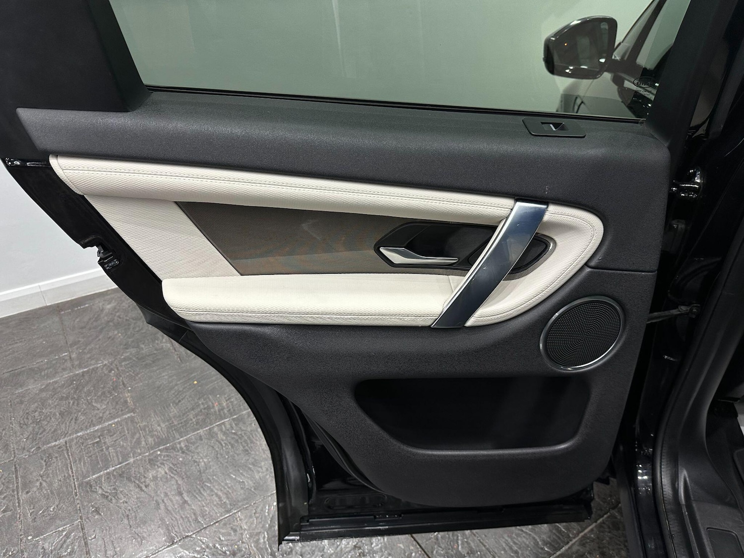 Used Land Rover Discovery Sport 2020 for sale - 76646276: Photo 64