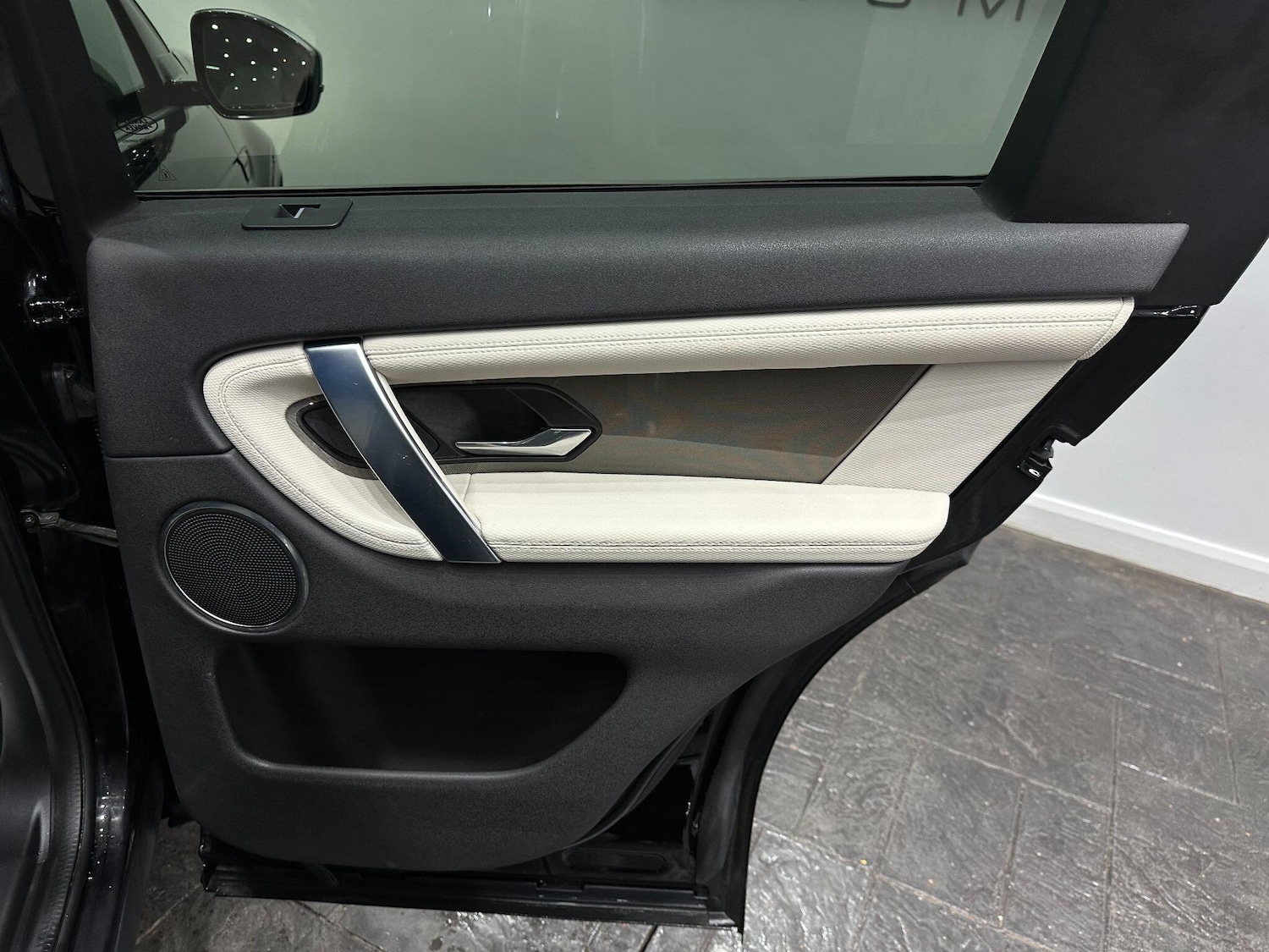 Used Land Rover Discovery Sport 2020 for sale - 76646276: Photo 67