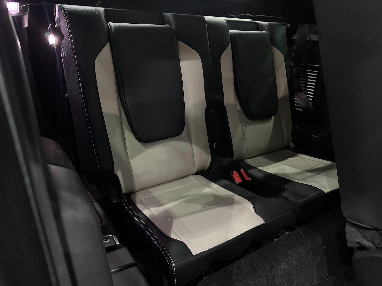 Used Land Rover Discovery Sport 2020 for sale - 76646276: Photo 70