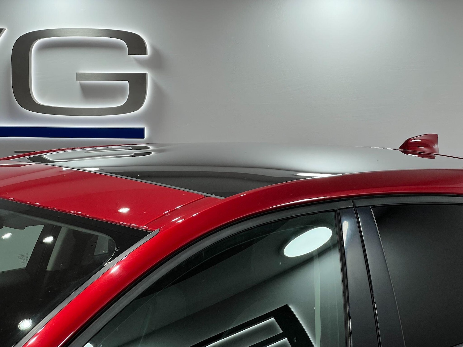 Used Jaguar E-Pace 2018 for sale - 76592347: Photo 18