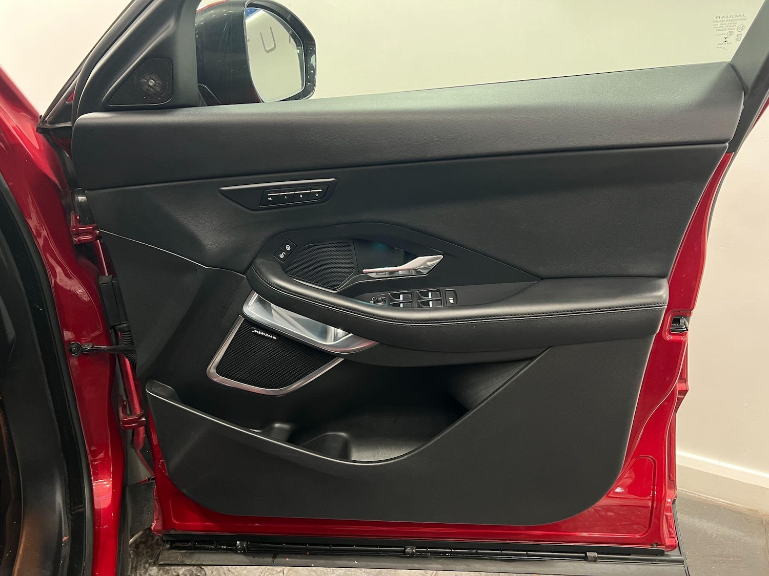 Used Jaguar E-Pace 2018 for sale - 76592347: Photo 31