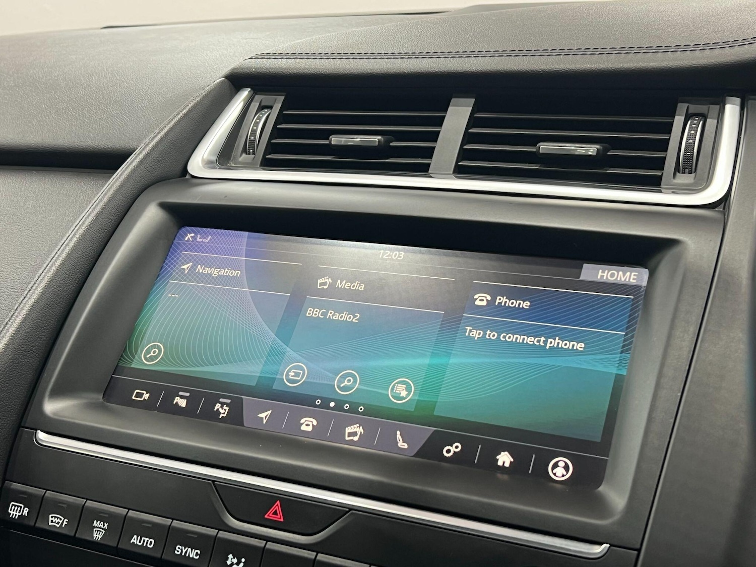 Used Jaguar E-Pace 2018 for sale - 76592347: Photo 40