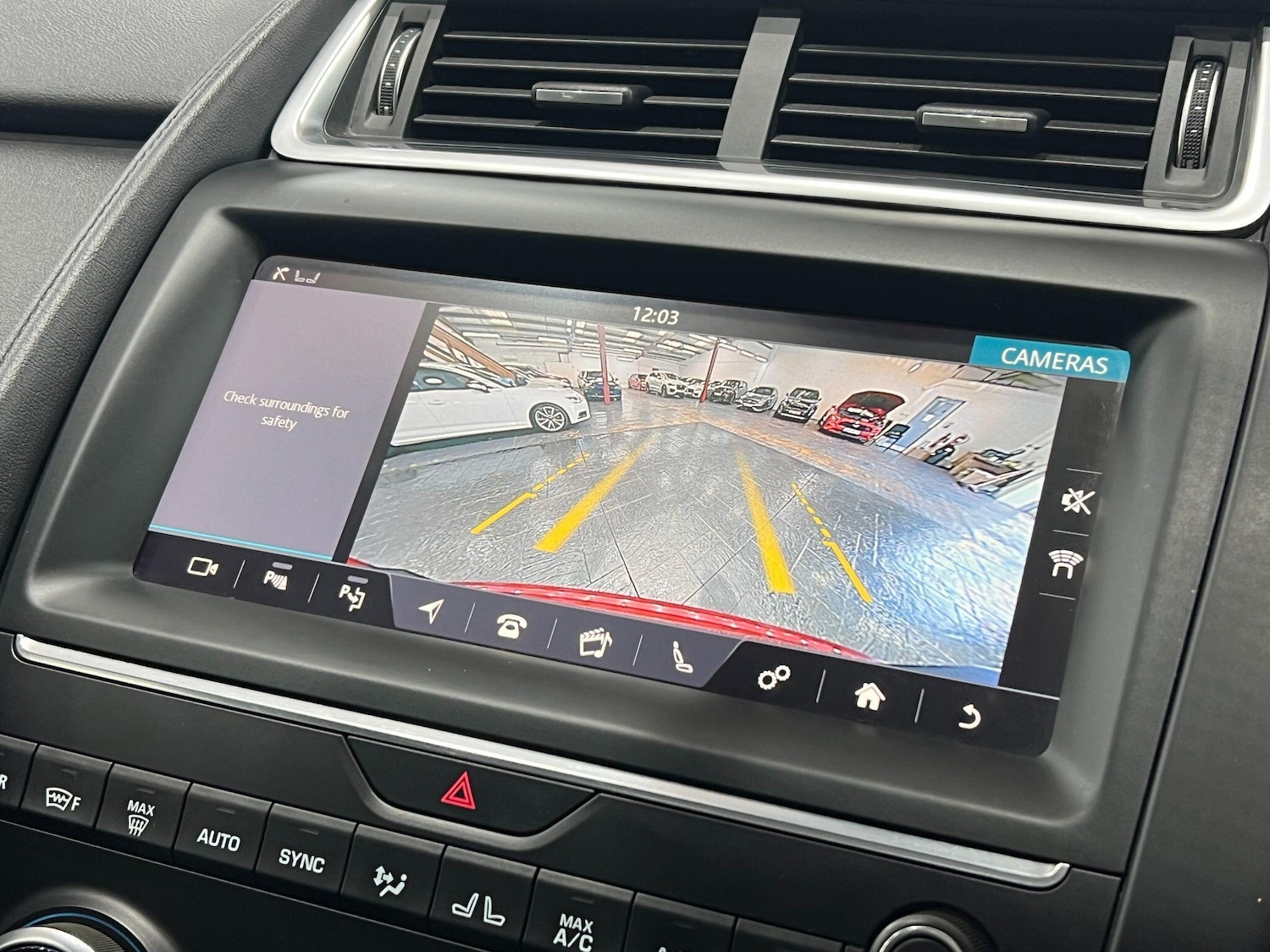 Used Jaguar E-Pace 2018 for sale - 76592347: Photo 45