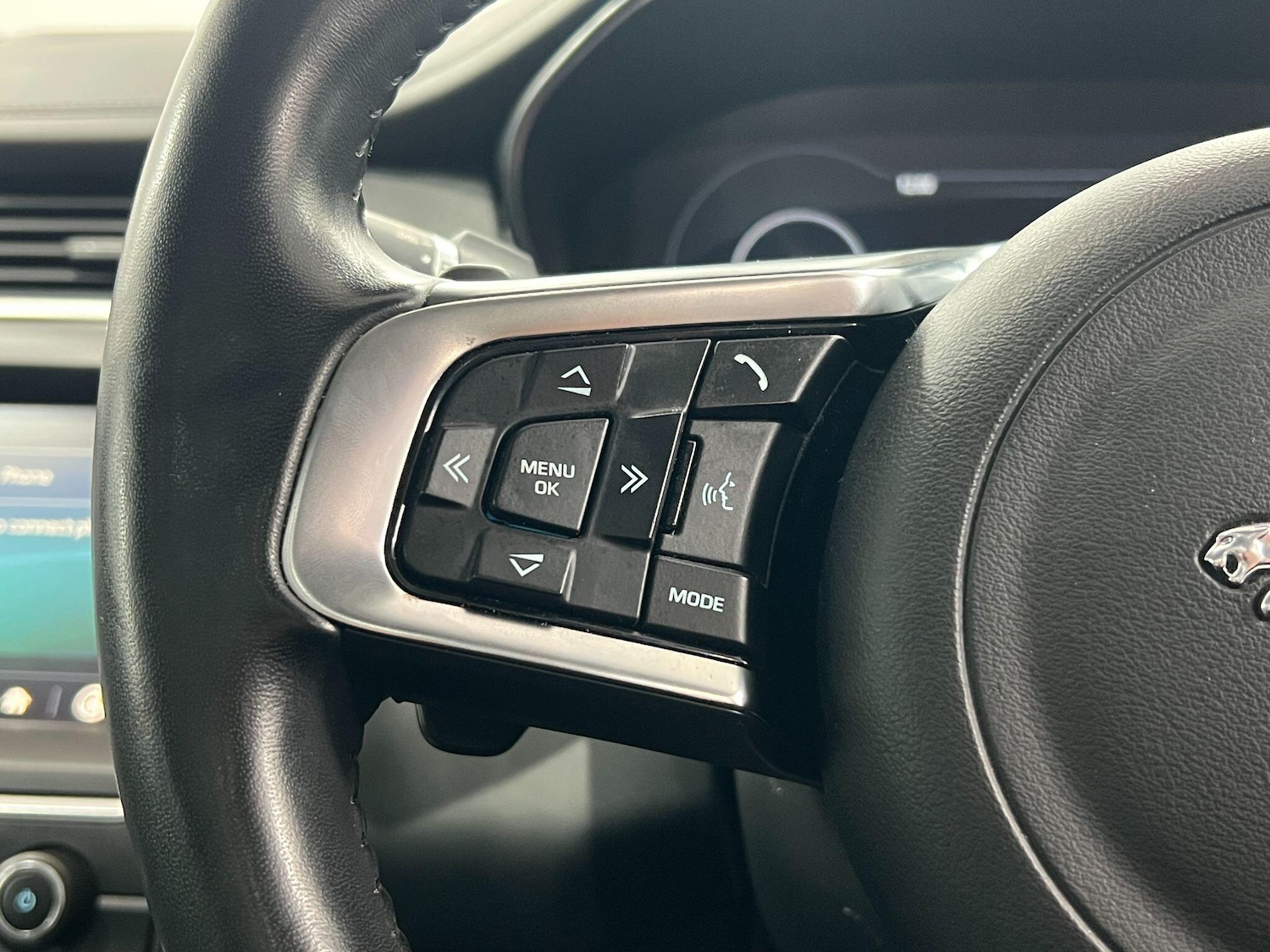 Used Jaguar E-Pace 2018 for sale - 76592347: Photo 50