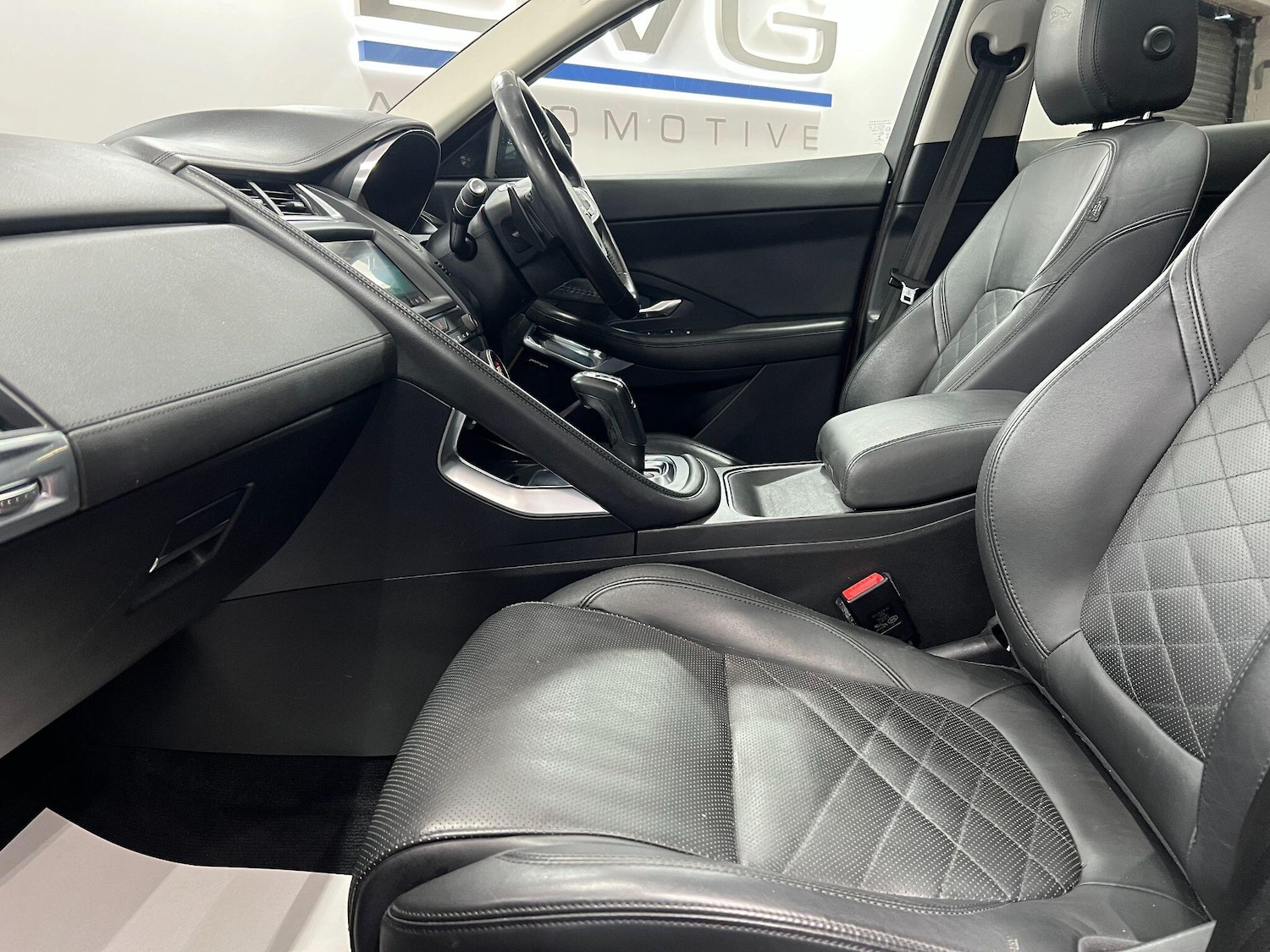 Used Jaguar E-Pace 2018 for sale - 76592347: Photo 58