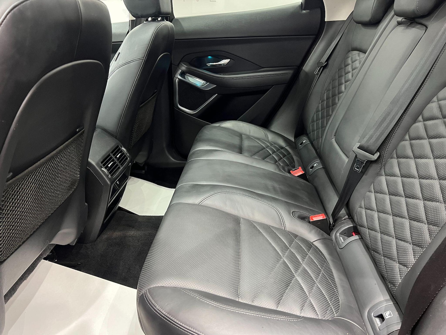 Used Jaguar E-Pace 2018 for sale - 76592347: Photo 61