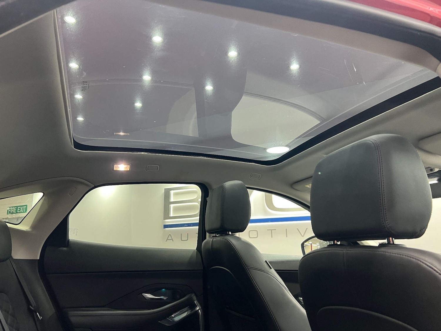 Used Jaguar E-Pace 2018 for sale - 76592347: Photo 64