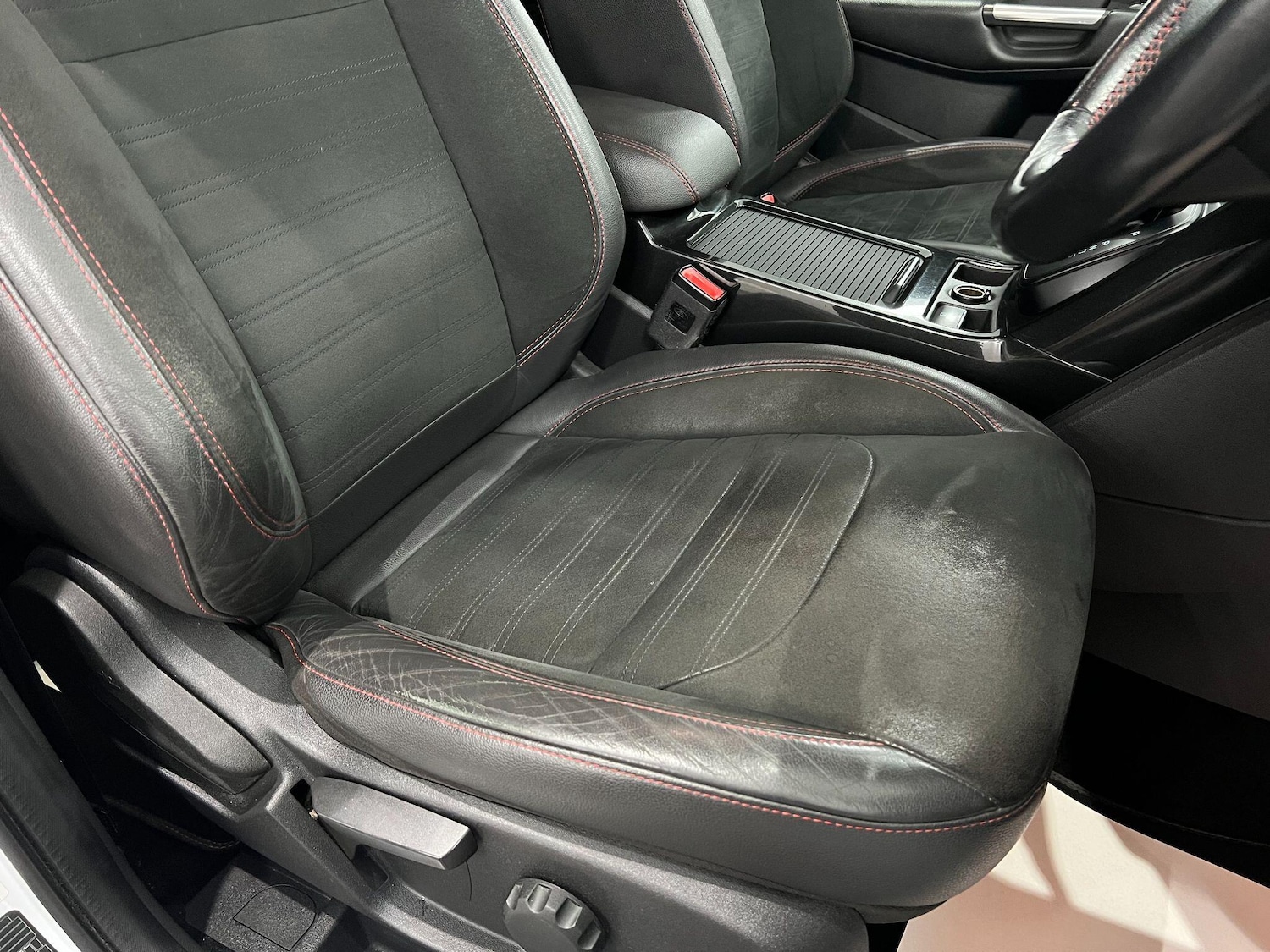 Used Ford Kuga 2017 for sale - 76573462: Photo 17