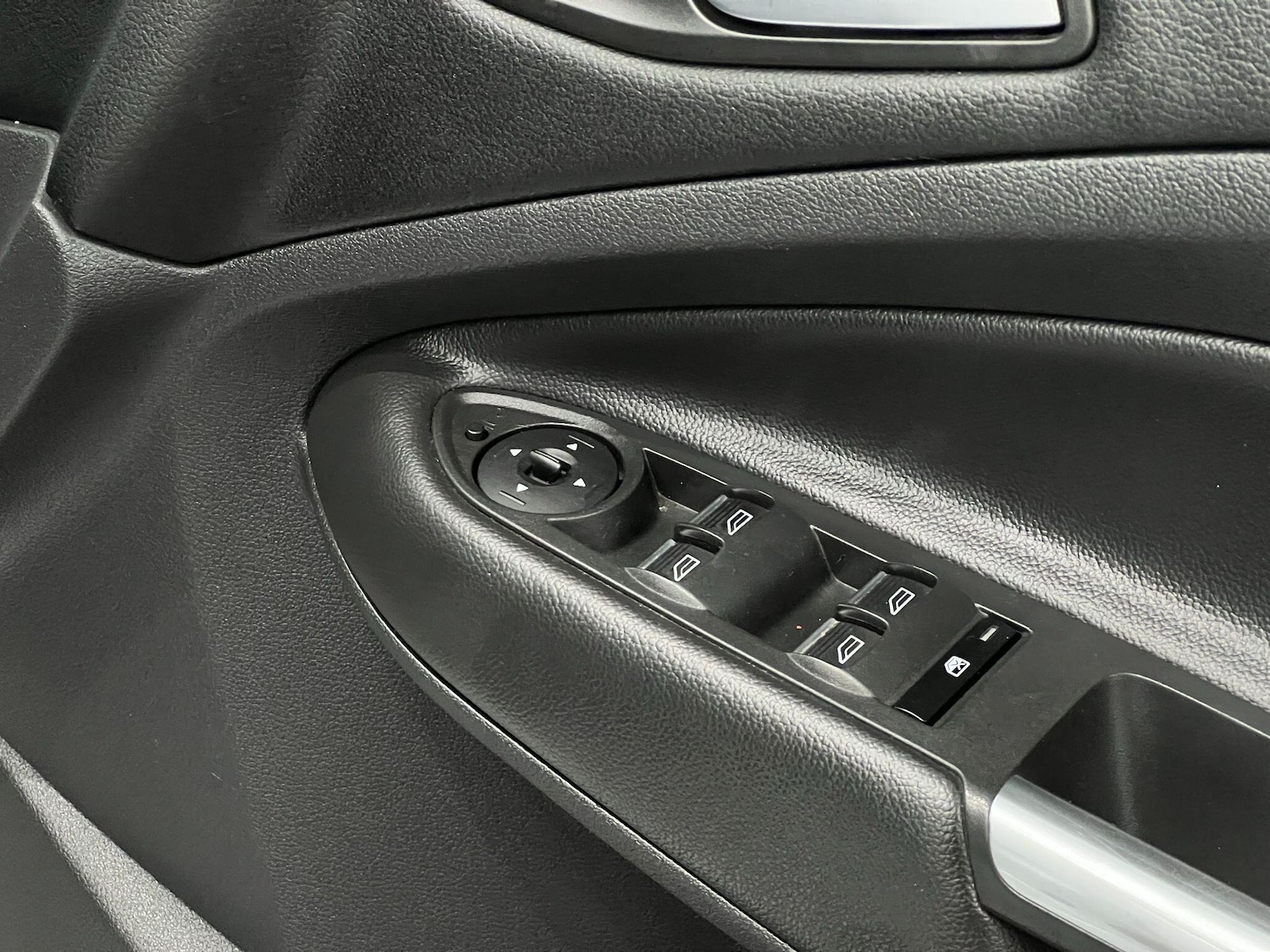 Used Ford Kuga 2017 for sale - 76573462: Photo 19