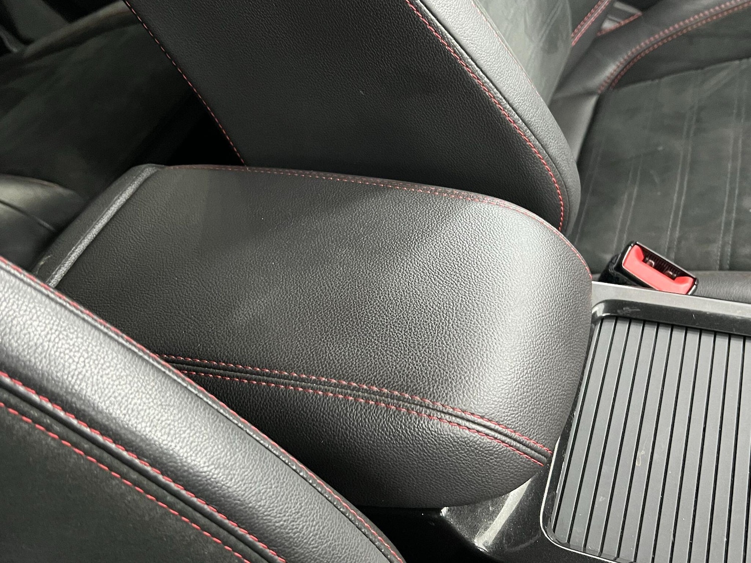 Used Ford Kuga 2017 for sale - 76573462: Photo 34