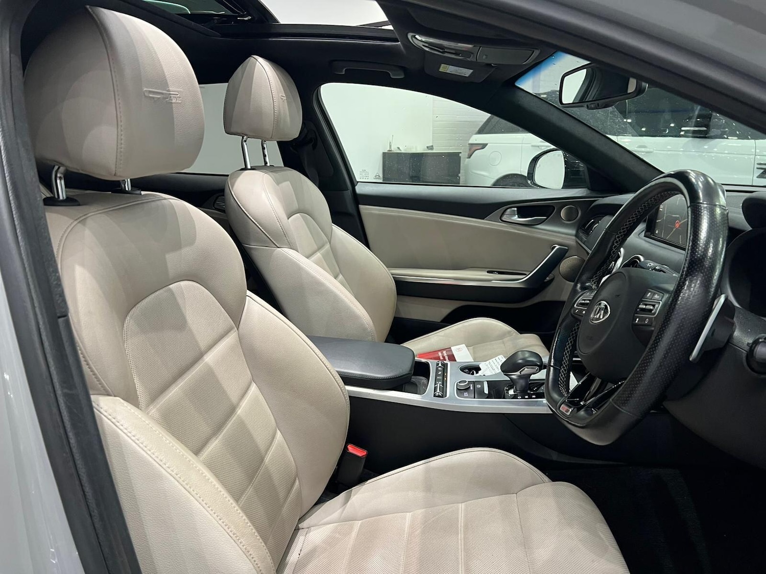 Used Kia Stinger 2019 for sale - 77523562: Photo 3