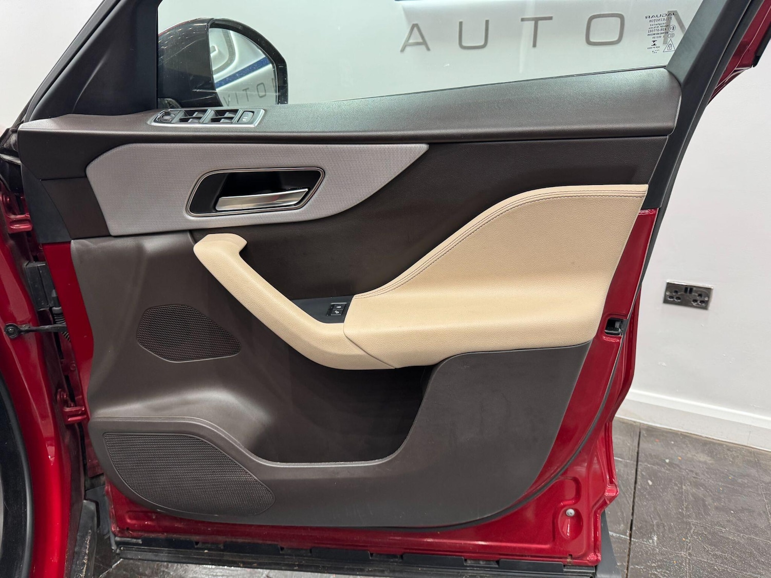 Used Jaguar F-Pace 2019 for sale - 77091662: Photo 25