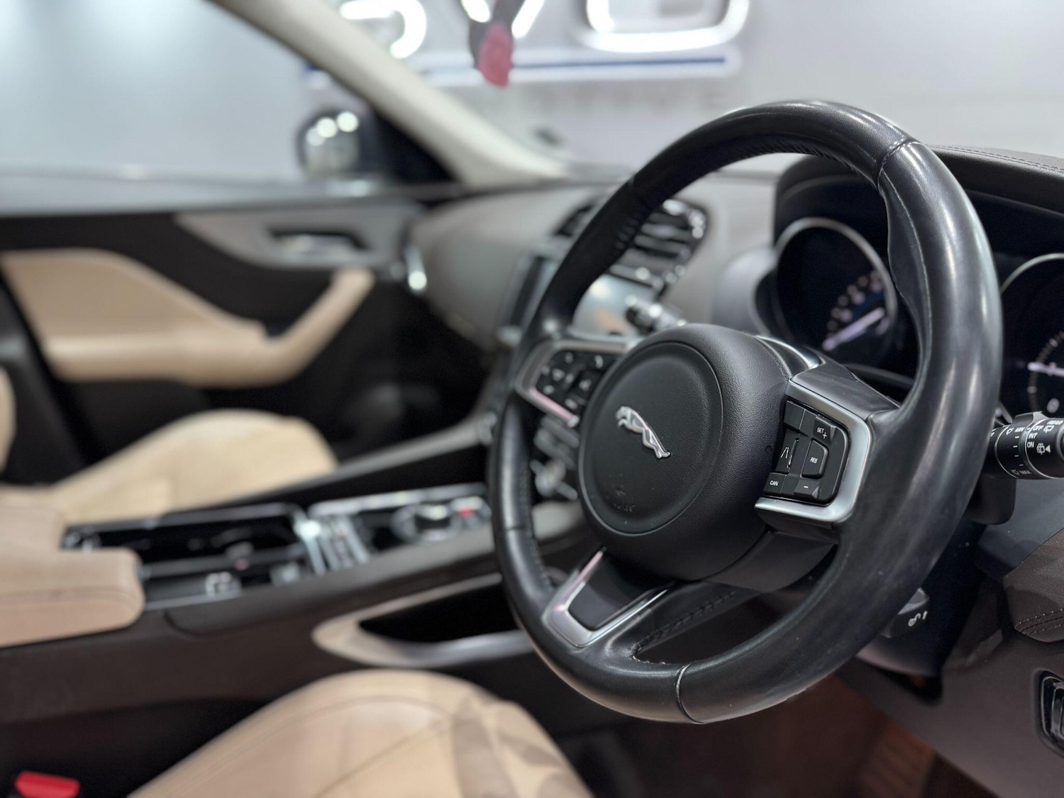 Used Jaguar F-Pace 2019 for sale - 77091662: Photo 28