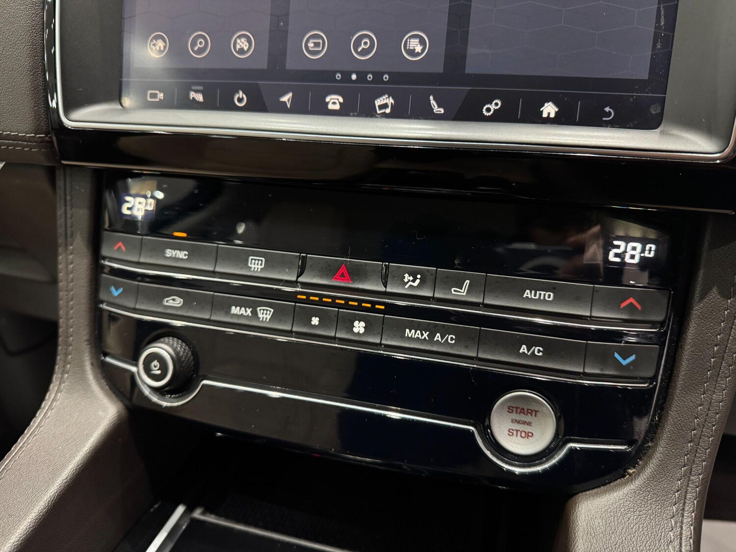 Used Jaguar F-Pace 2019 for sale - 77091662: Photo 39