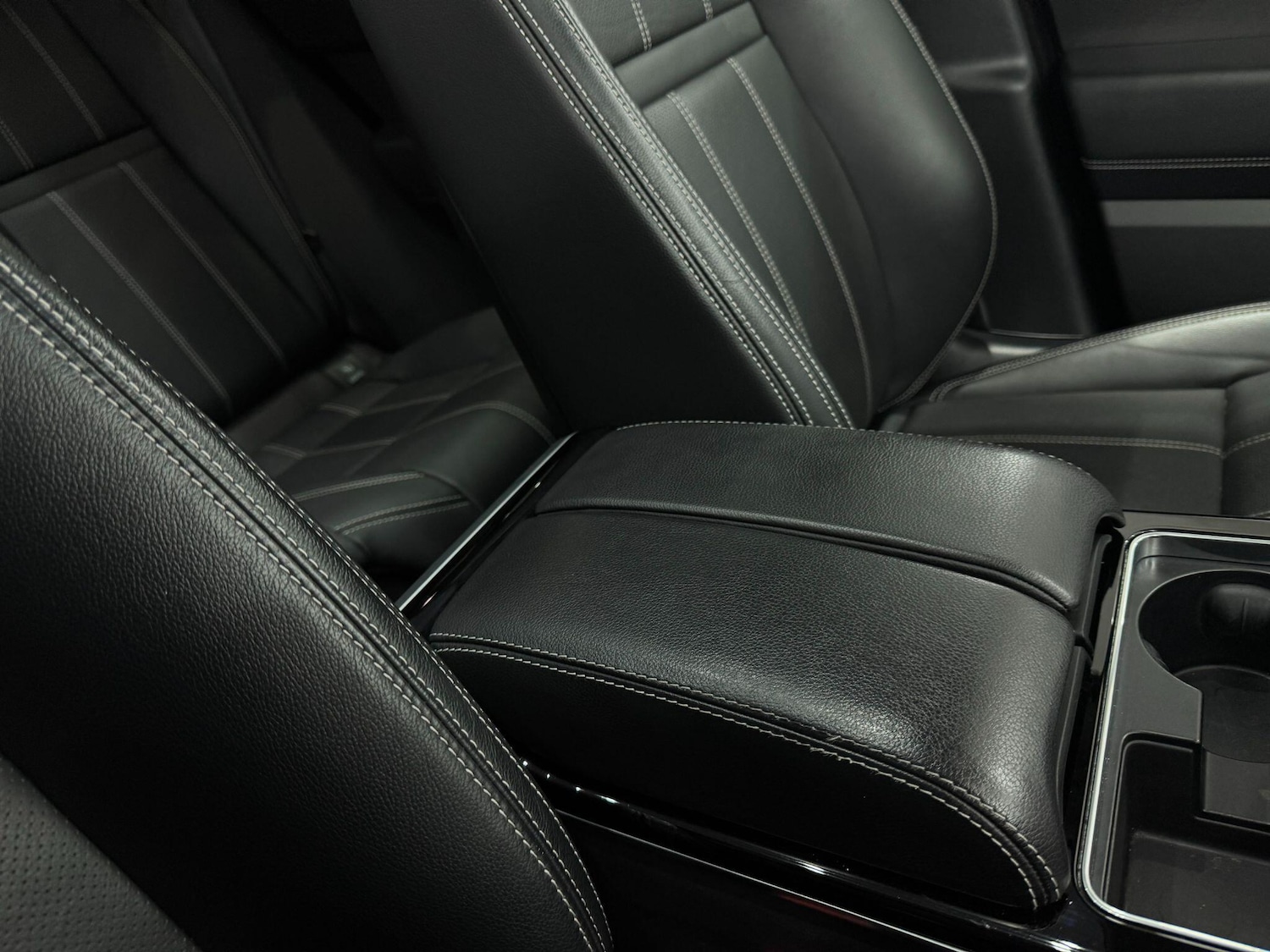 Used Land Rover Range Rover Velar 2019 for sale - 77202784: Photo 34