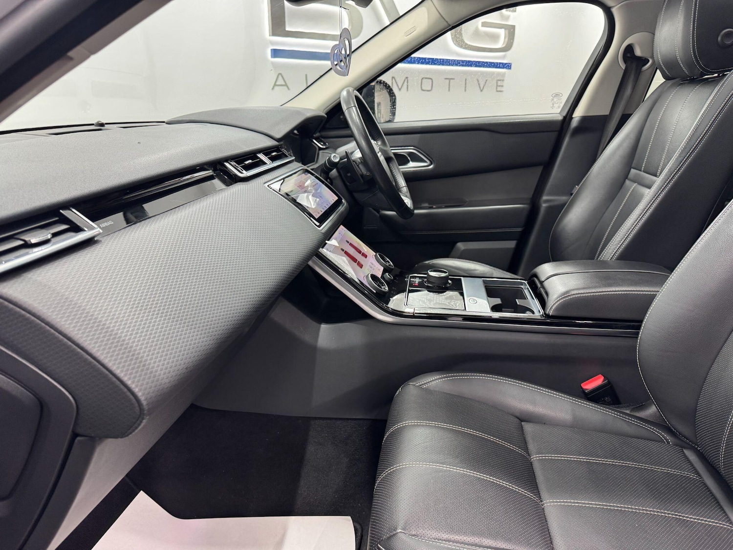 Used Land Rover Range Rover Velar 2019 for sale - 77202784: Photo 43