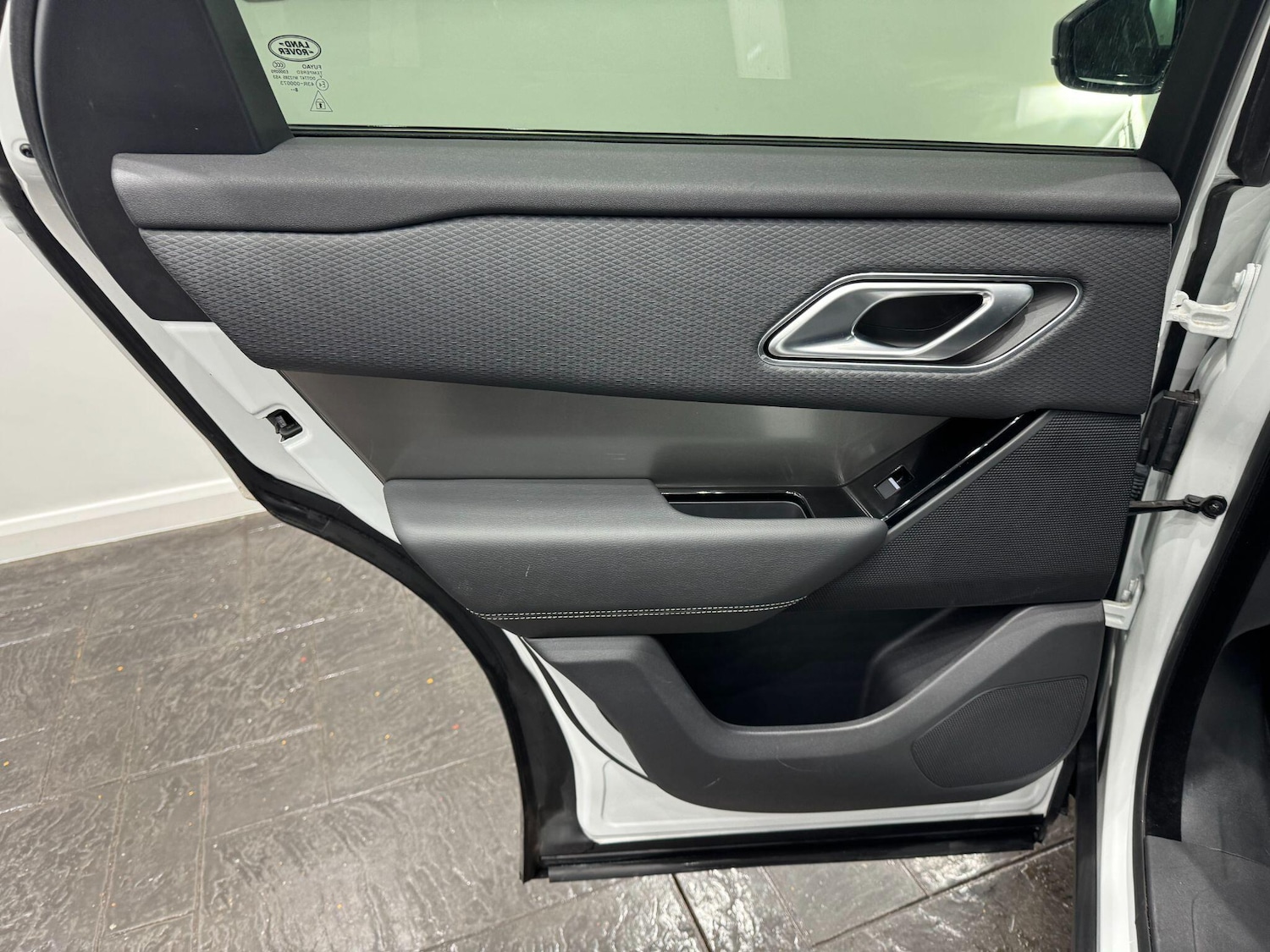 Used Land Rover Range Rover Velar 2019 for sale - 77202784: Photo 47