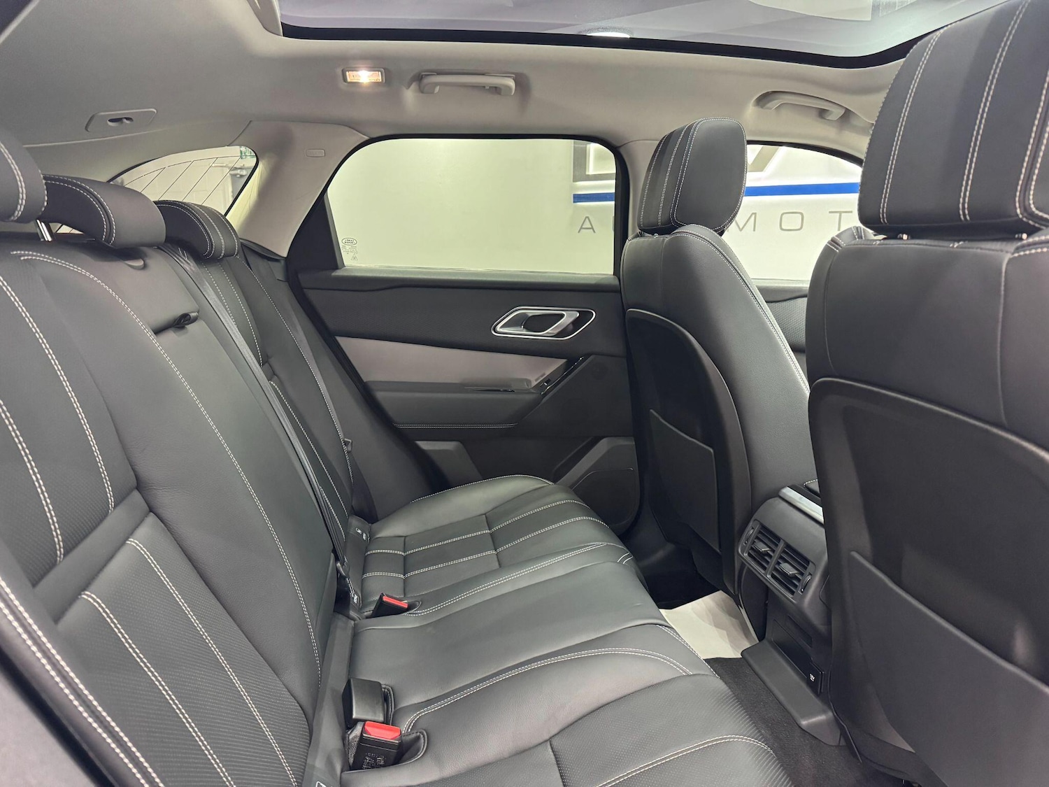 Used Land Rover Range Rover Velar 2019 for sale - 77202784: Photo 52