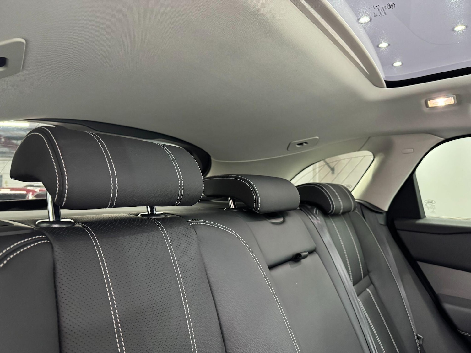 Used Land Rover Range Rover Velar 2019 for sale - 77202784: Photo 53