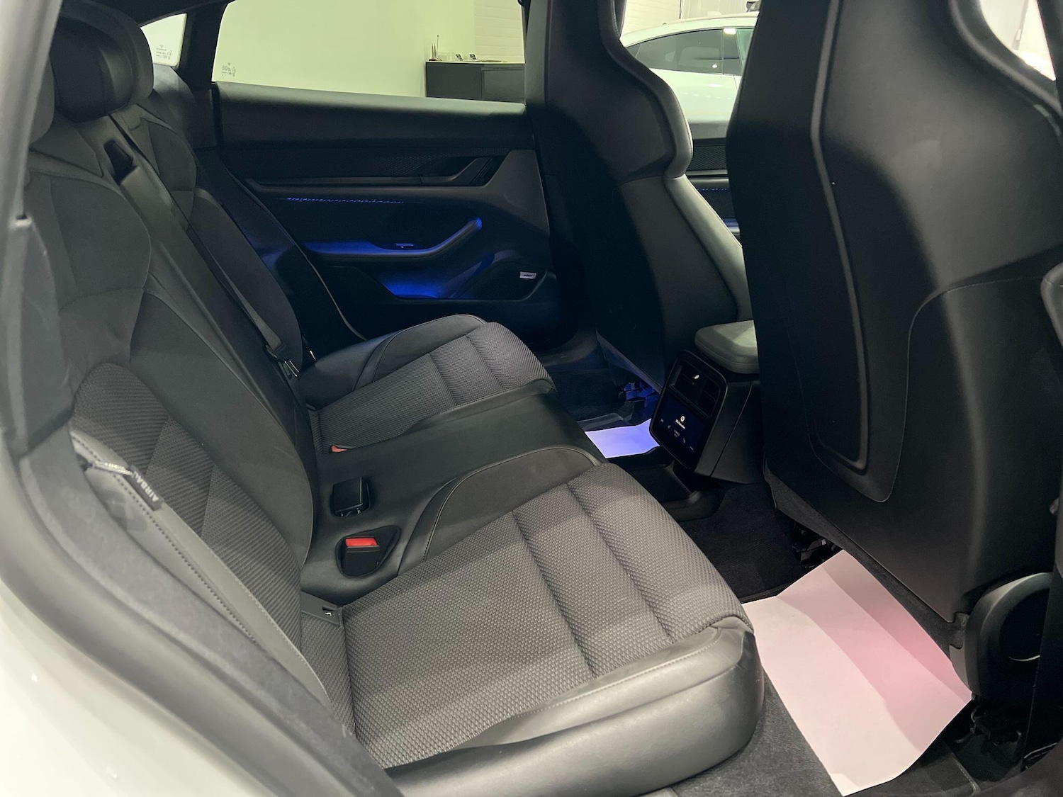Used Porsche Taycan 2020 for sale - 76151807: Photo 12