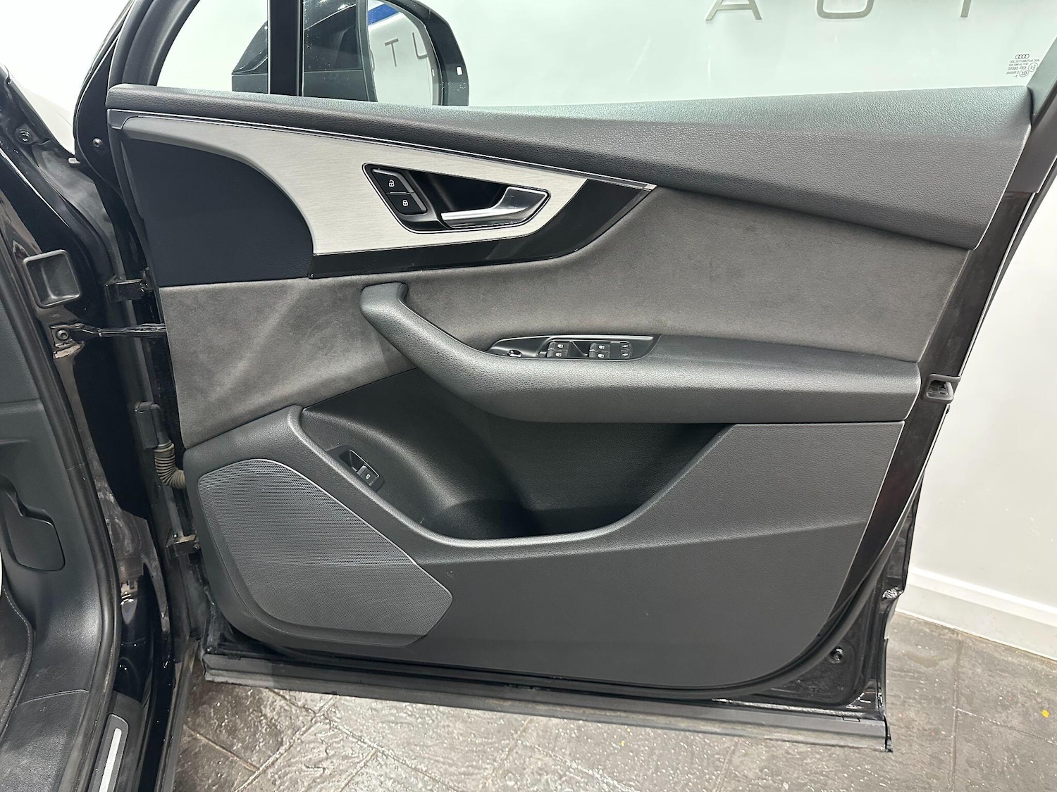 Used Audi Q7 2016 for sale - 77440286: Photo 26