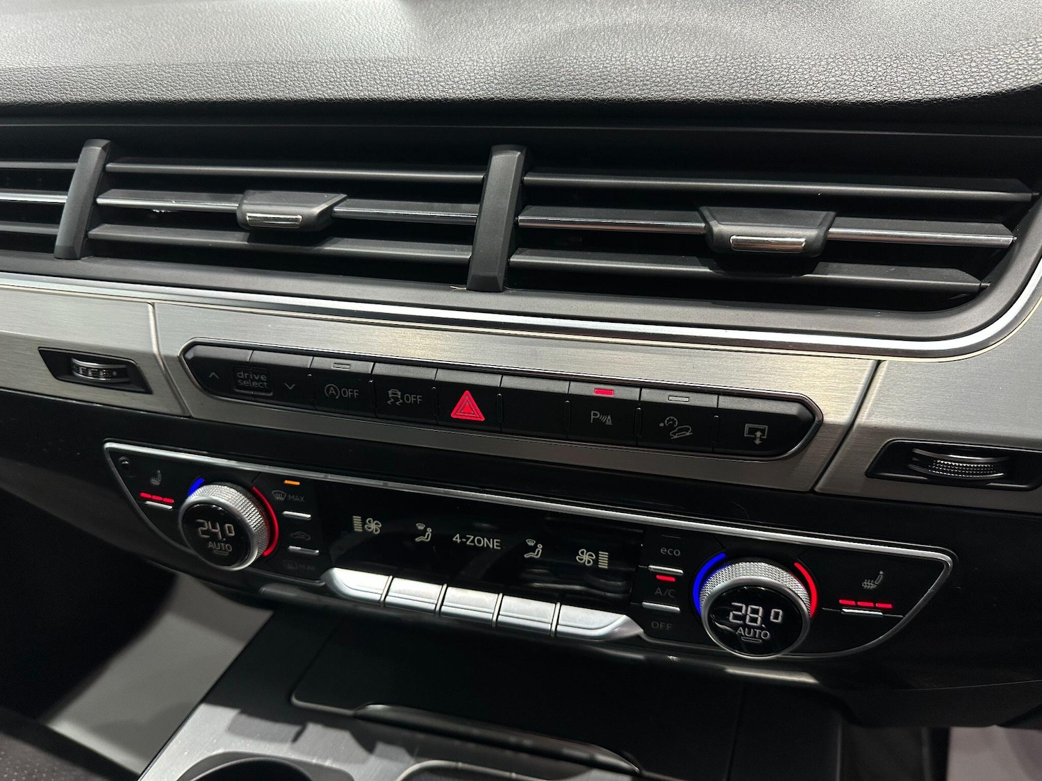 Used Audi Q7 2016 for sale - 77440286: Photo 39