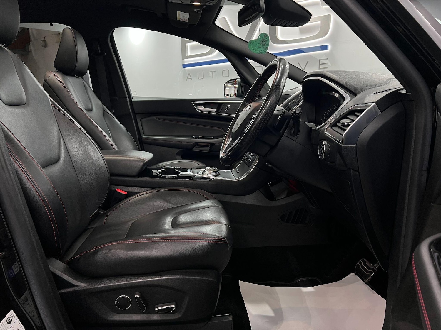 Used Ford S-Max 2018 for sale - 76109149: Photo 25