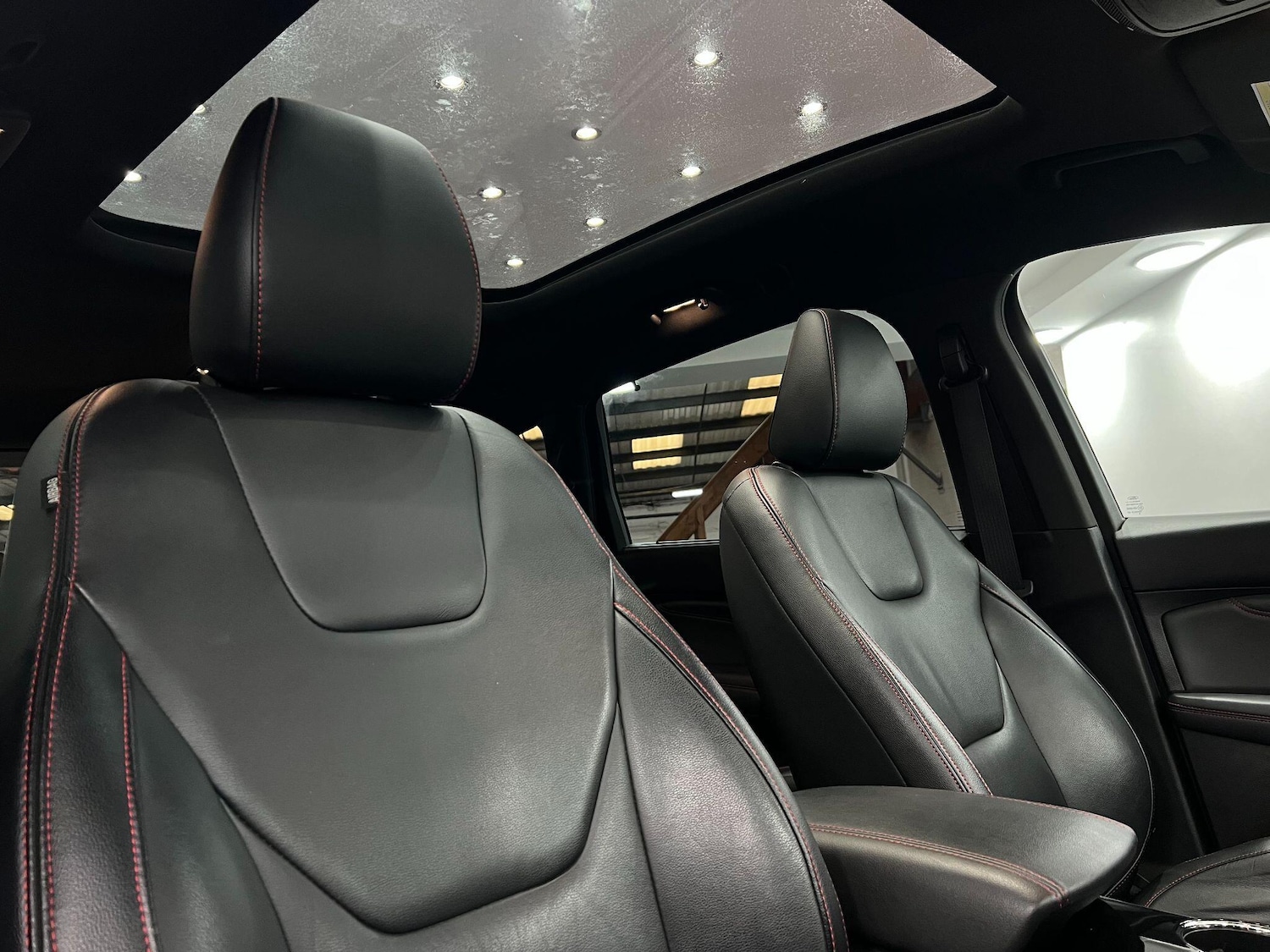 Used Ford S-Max 2018 for sale - 76109149: Photo 27