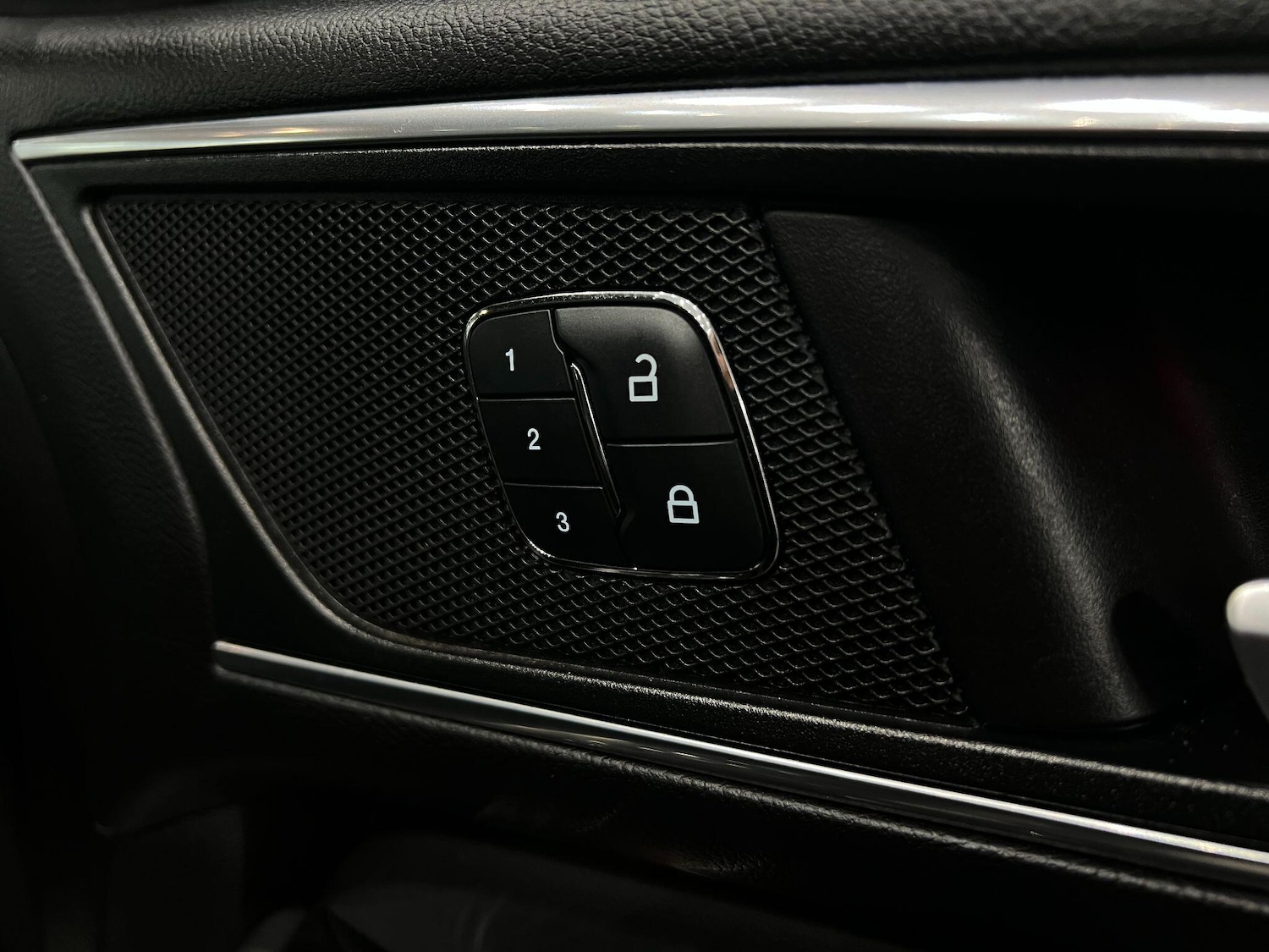 Used Ford S-Max 2018 for sale - 76109149: Photo 29