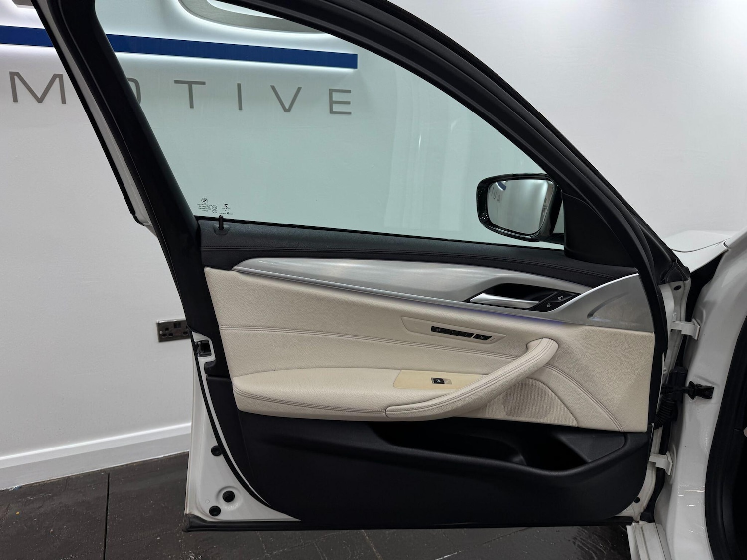 Used BMW 5 Series for sale - 78147806: Photo 15