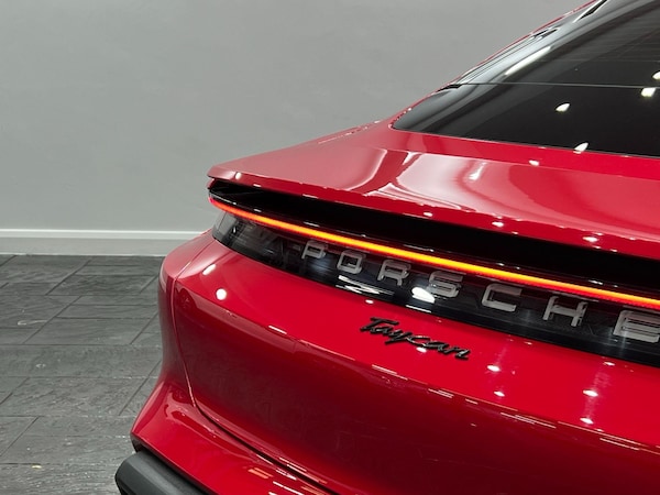 Used Porsche Taycan 2020 for sale - 74811366: Photo 21