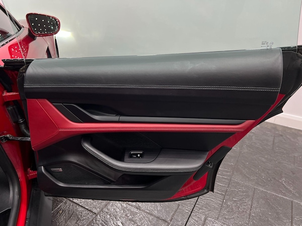 Used Porsche Taycan 2020 for sale - 74811366: Photo 62