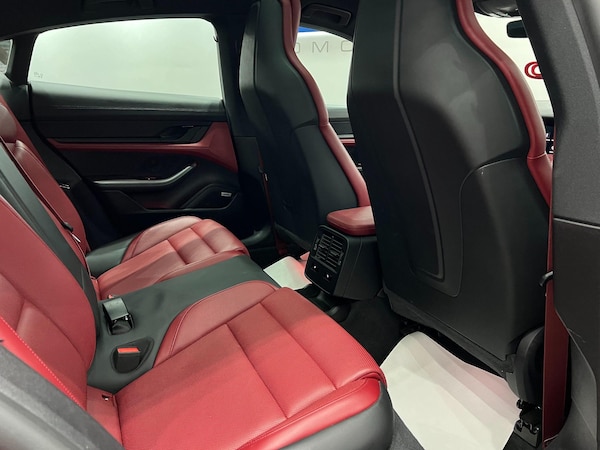 Used Porsche Taycan 2020 for sale - 74811366: Photo 63