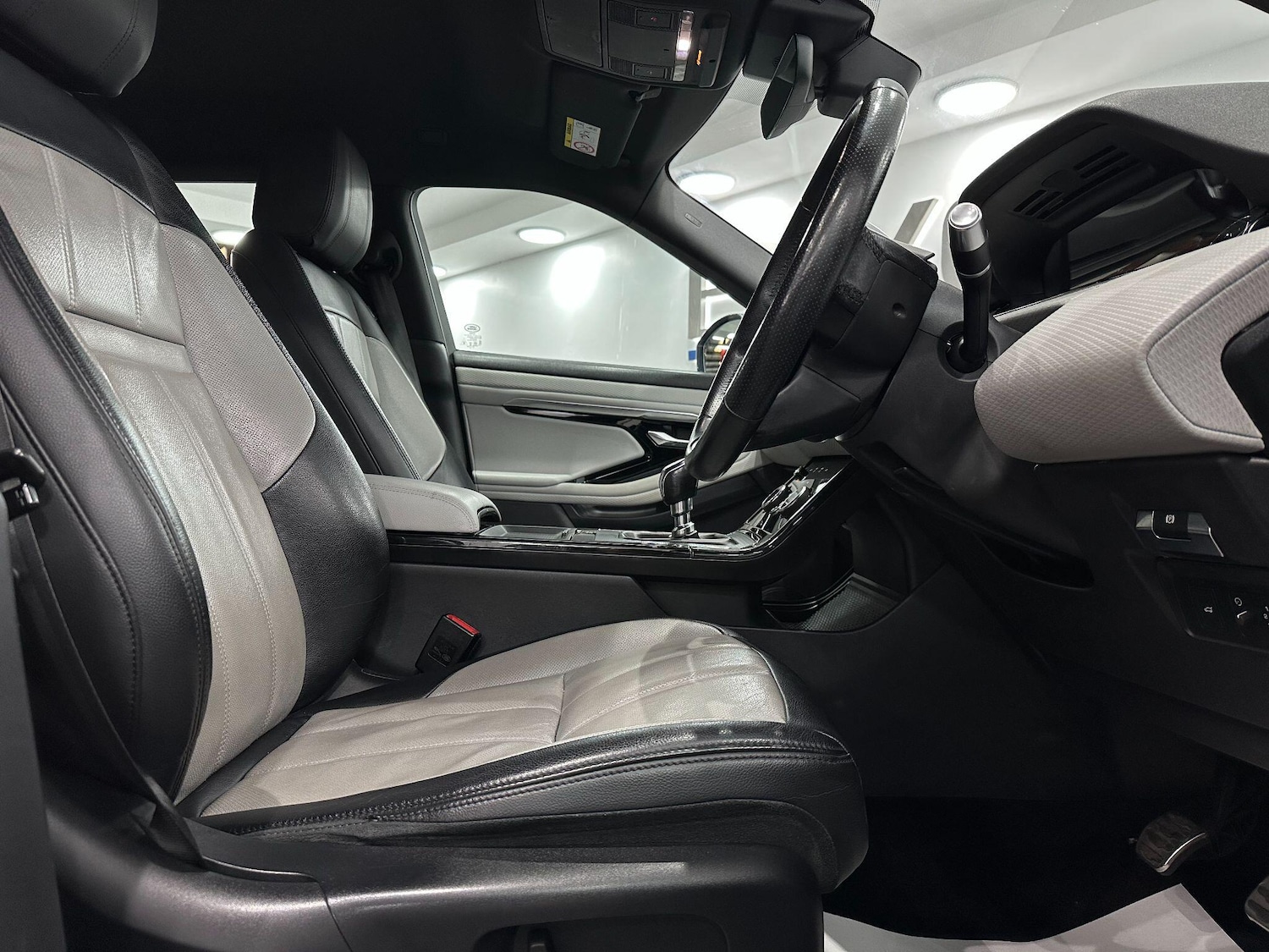 Used Land Rover Range Rover Evoque 2019 for sale - 76592074: Photo 22