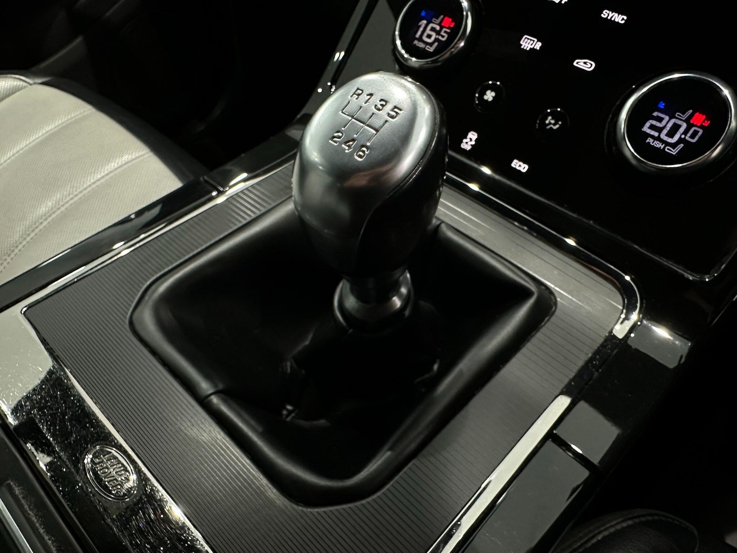 Used Land Rover Range Rover Evoque 2019 for sale - 76592074: Photo 45