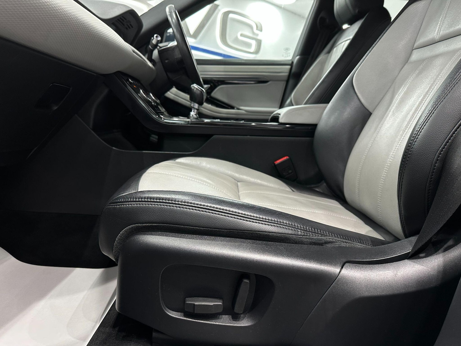 Used Land Rover Range Rover Evoque 2019 for sale - 76592074: Photo 54